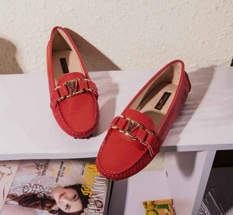 LV Loafers Women--018